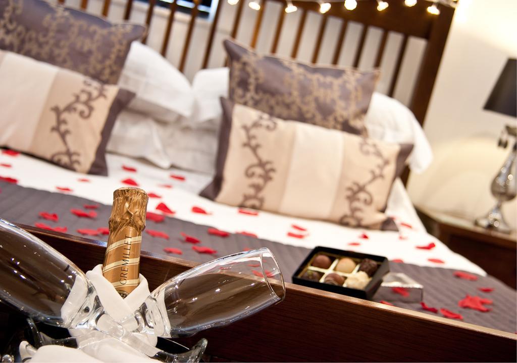The Howbeck & The Retreat Incl Off-Site Health Club And Parking Ev Point Available Уиндермер Екстериор снимка